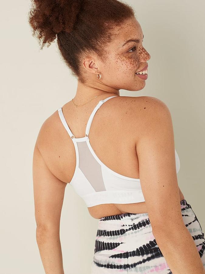 Ultimate Lightly Lined Sports Bra image number 1