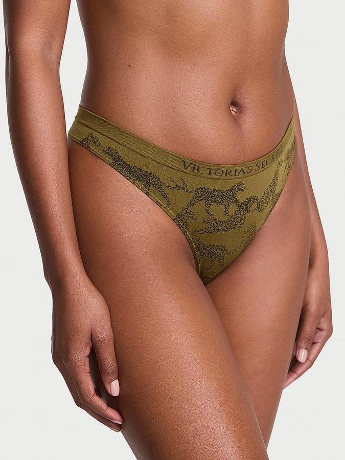 Seamless Thong Panty image number 0