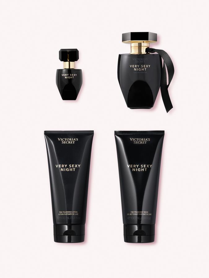 Very Sexy Night Medium 4-piece Giftset image number 2
