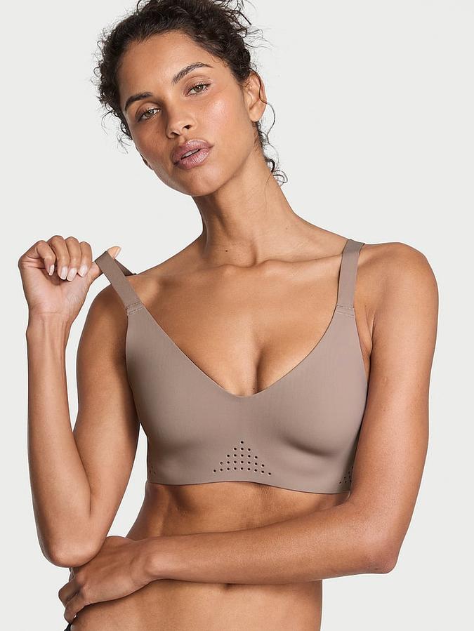 VSX Featherweight™ Medium V-Neck Sports Bra image number 0