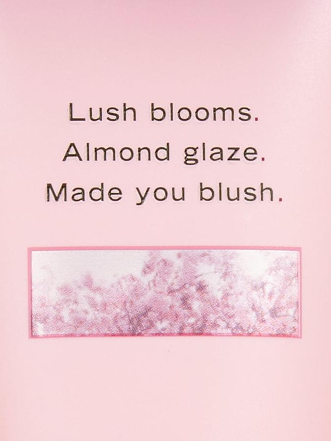 Velvet Petals Body Lotion image number 1