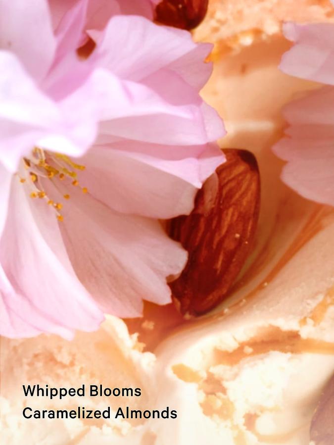 Velvet Petals Brulee Fragrance Lotion image number 2