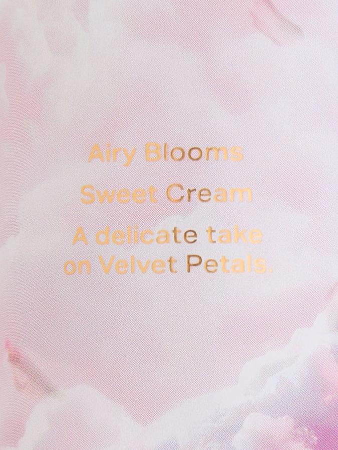 Velvet Petals Day Dream Fragrance Mist image number 1