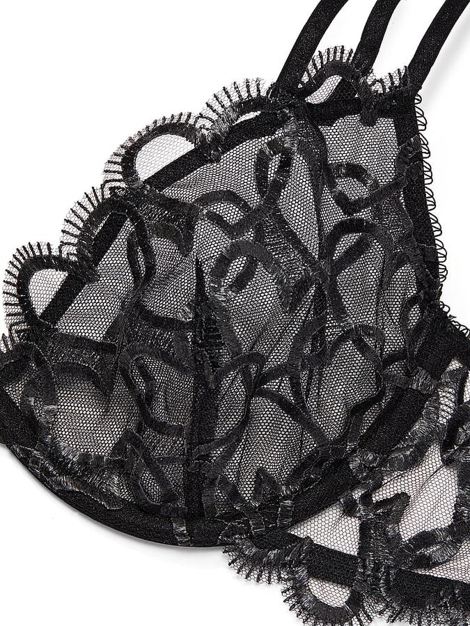 Shimmer Heart Embroidery Low-Cut Demi Bra image number 3