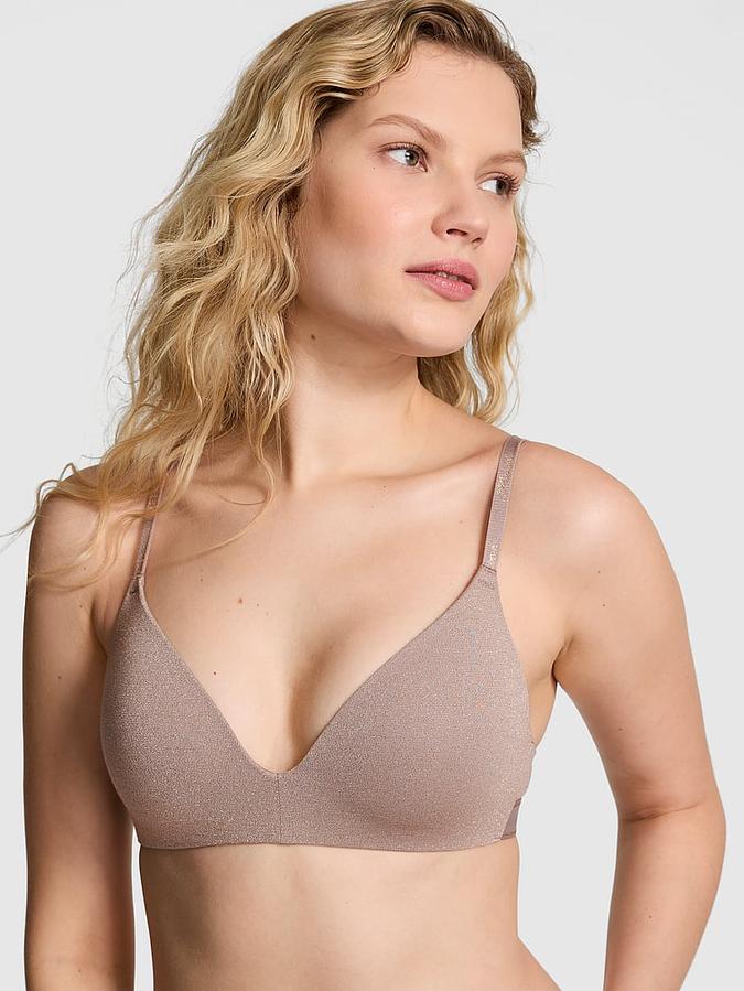 Wear Everywhere Lightly Lined Wireless Bra image number 0