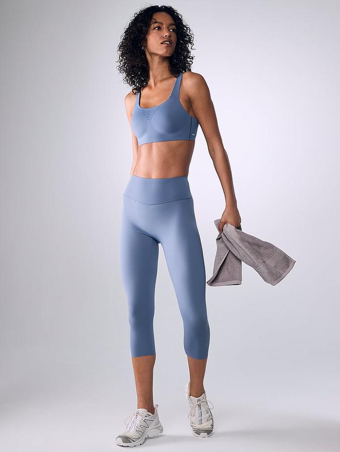 Featherweight Max&trade; Sports Bra image number 3
