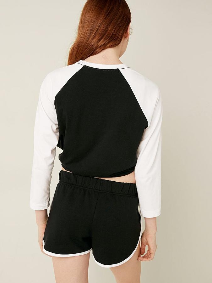 2.5" Curved Hem Sweat Shorts image number 1