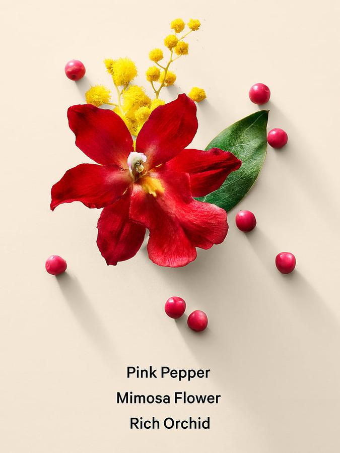 Very Sexy Solid Perfume Travel Spray image number 2