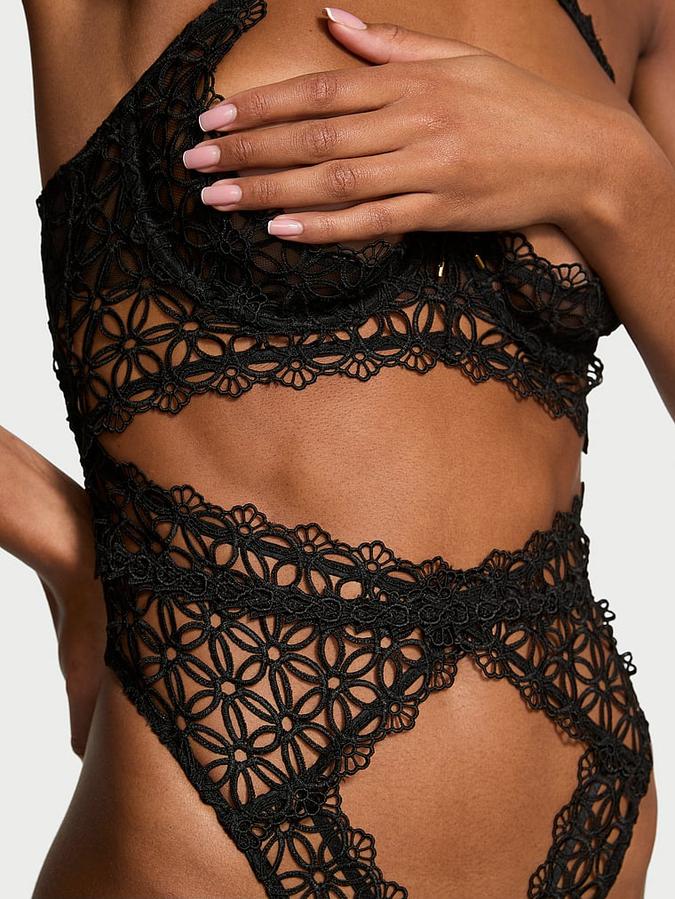 Geo Daisy Lace Open-Cup Teddy image number 3