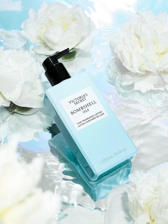 Bombshell Isle Fine Fragrance Lotion image number 2