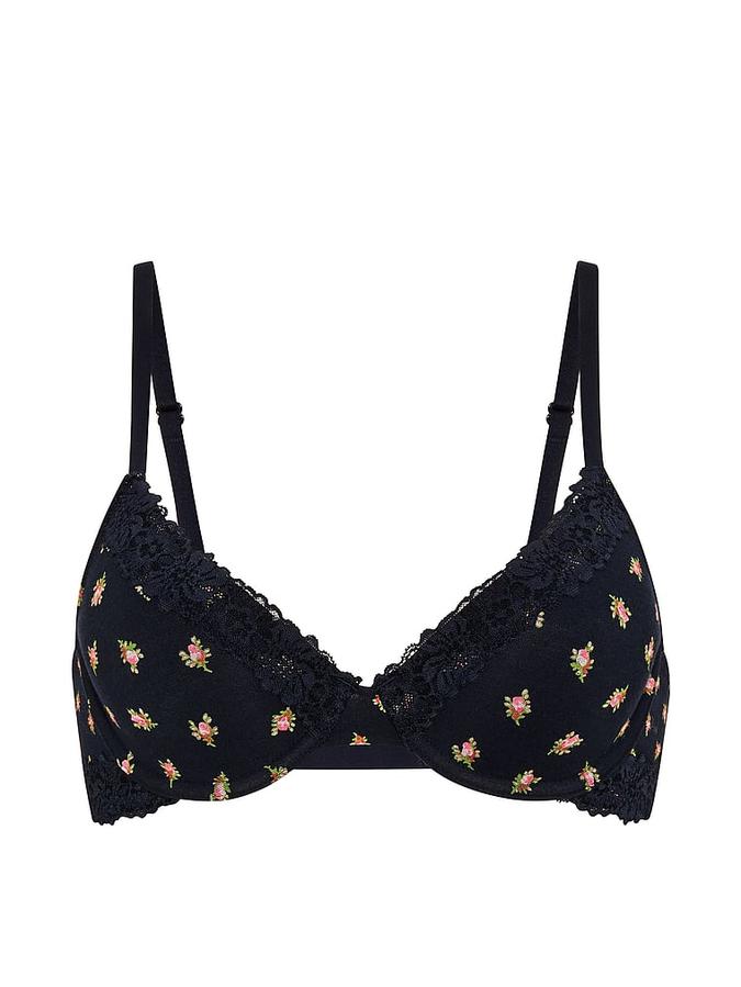 Wear Everywhere Lightly Lined Full Coverage T-Shirt Bra image number 2