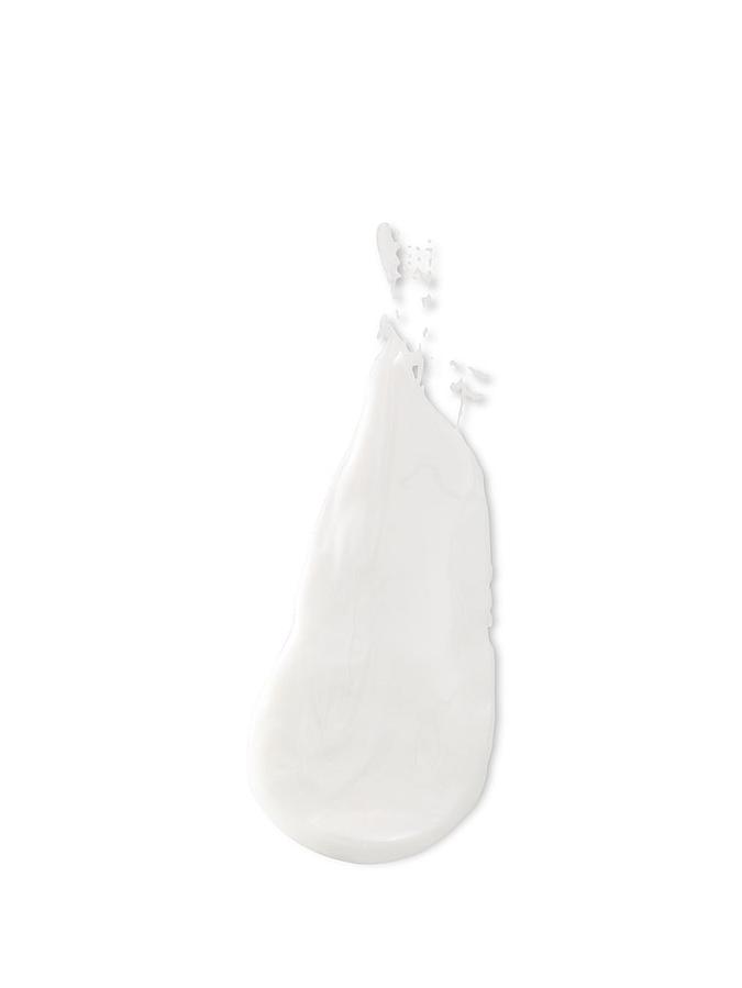 Aqua Kiss Shimmer Fragrance Lotion image number 2