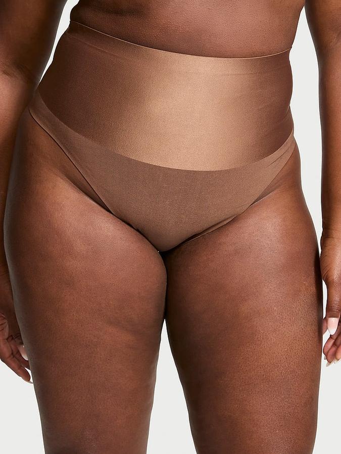 Smoothing Shimmer Thong Panty image number 0
