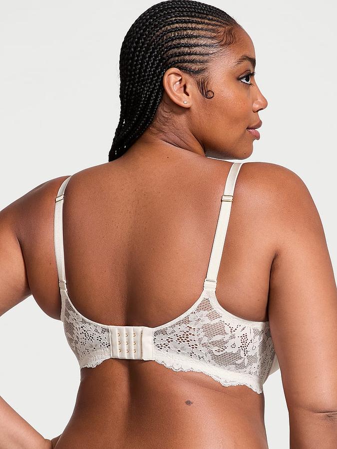 Smooth & Lace Push-Up Bra image number 1