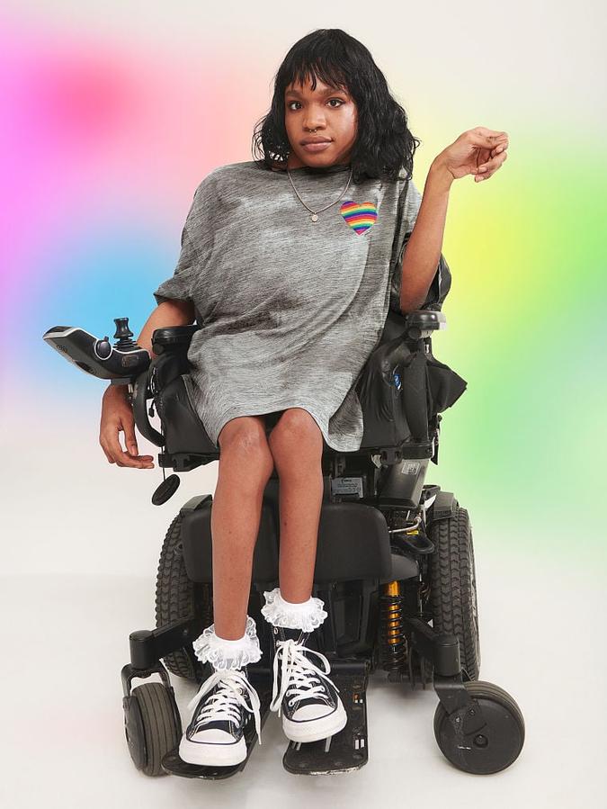 One Size Tee image number 4