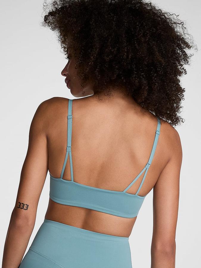 Relay Square-Neck Sports Bra image number 1