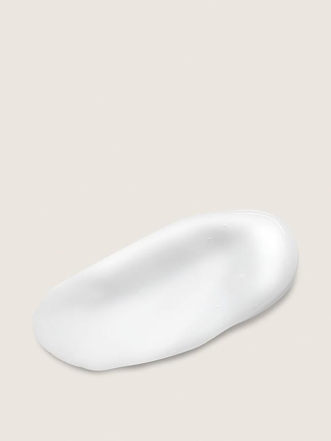 Berry Glitz All That Glitters Body Lotion image number 1