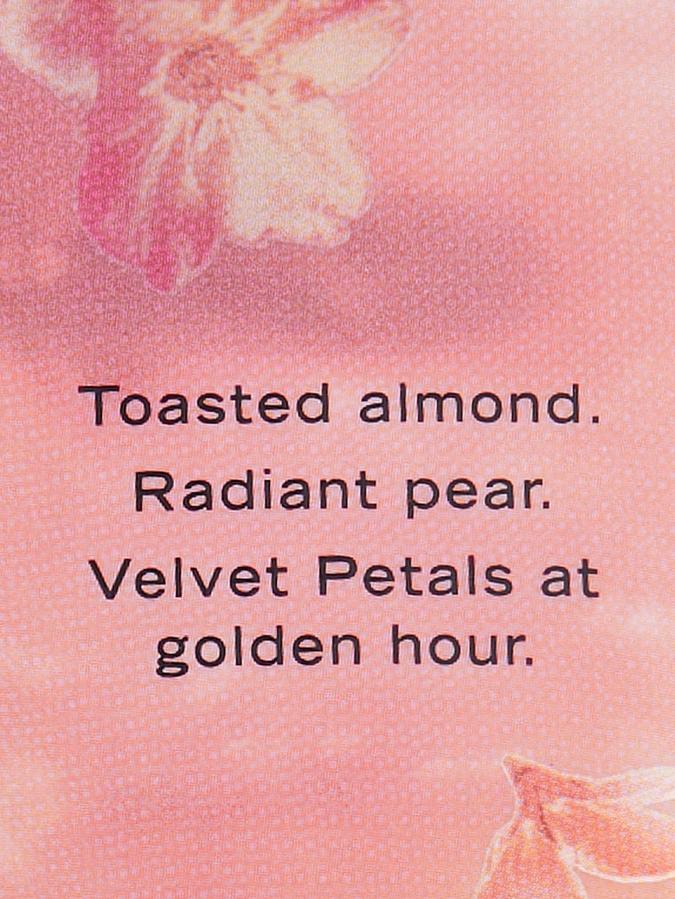 Velvet Petals Golden Fragrance Lotion image number 1