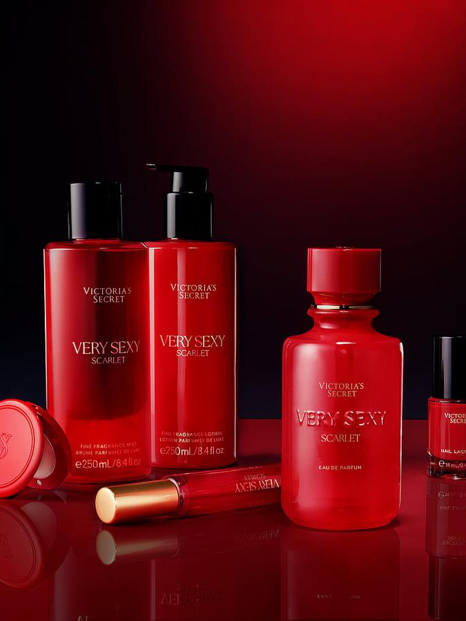 Very Sexy Scarlet Mini Fine Fragrance Mist image number 2