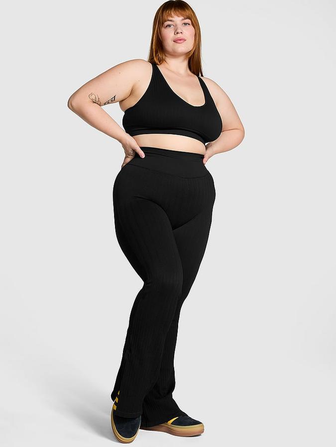 Soft Seamless Cable Plunge Bralette image number 3