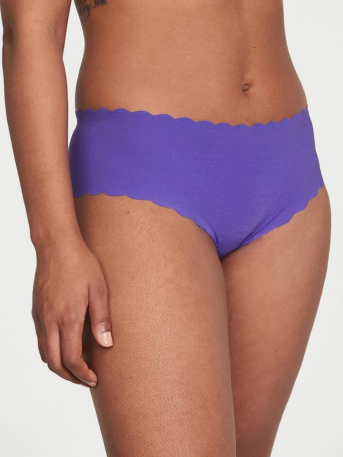 No-Show Scallop Hiphugger Panty image number 0