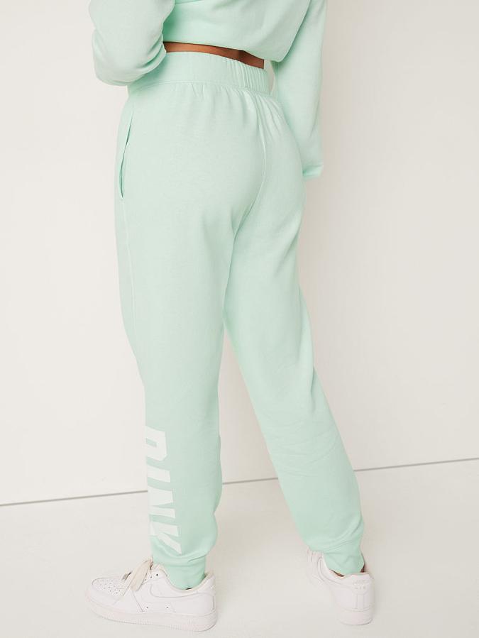 Buy Everyday Lounge Relaxed Jogger Online Style ID: 112139295NFM