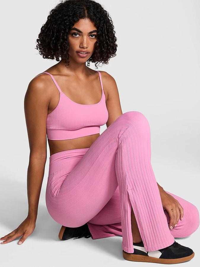 Soft Seamless Cable Flare Leggings image number 3