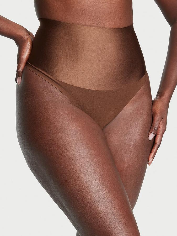 Smoothing Shimmer Thong Panty image number 0