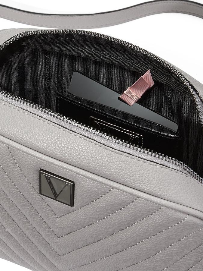 The Victoria Crossbody Bag French Grey image number 2