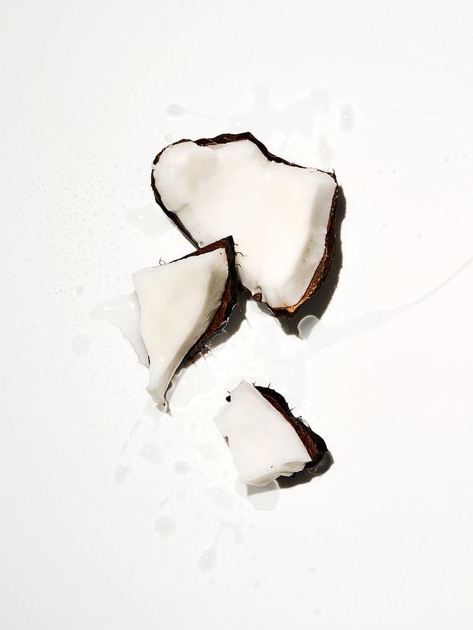 Pink Coconut Body Scrub image number 1