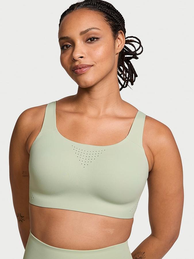 Featherweight Max Sports Bra image number 0