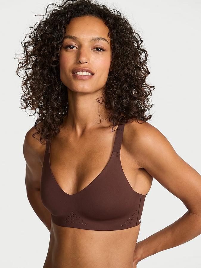 VSX Featherweight™ Medium V-Neck Sports Bra image number 0