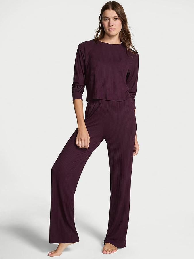 Modal Wide-Rib Long Lounge Set image number 0