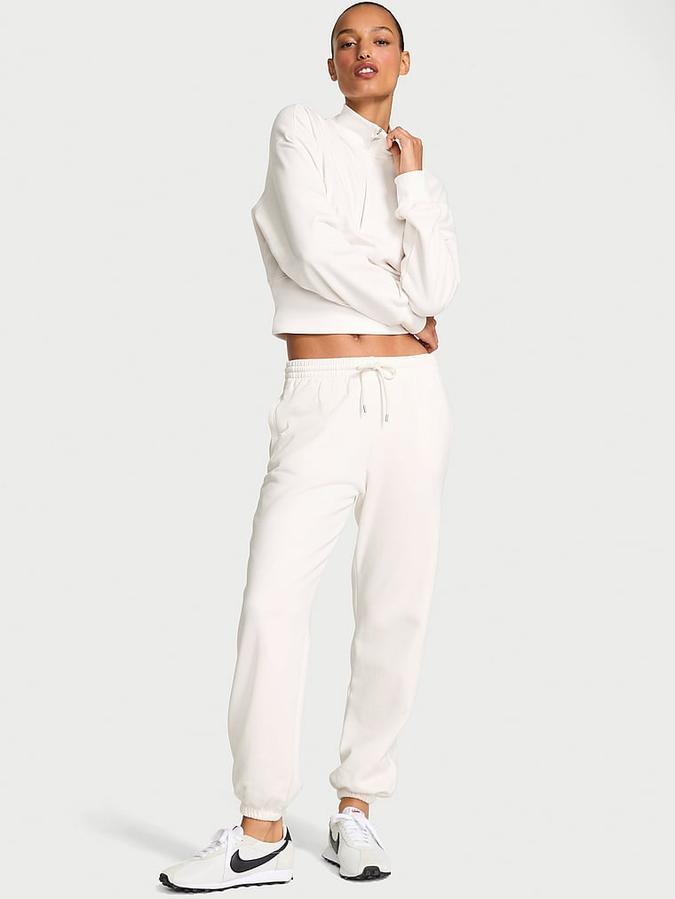 Off-Duty Fleece Jogger Sweatpant
