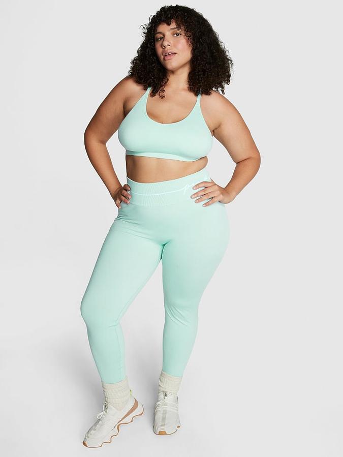 Seamless Racerback Sports Bra image number 3