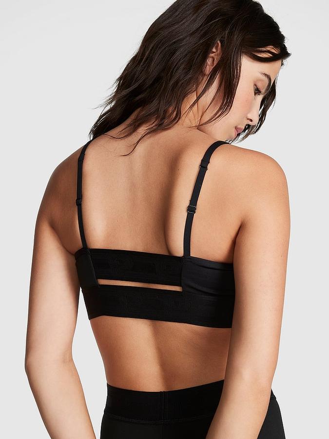 Ultimate Lightly Lined Sports Bra image number 1