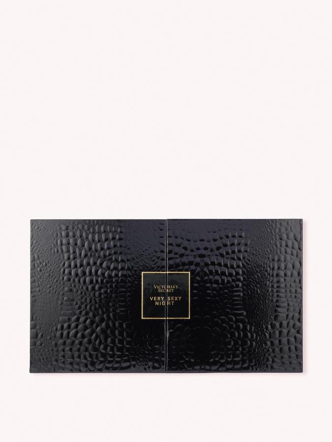 Very Sexy Night Ultimate Fragrance 5 Piece Giftset image number 0